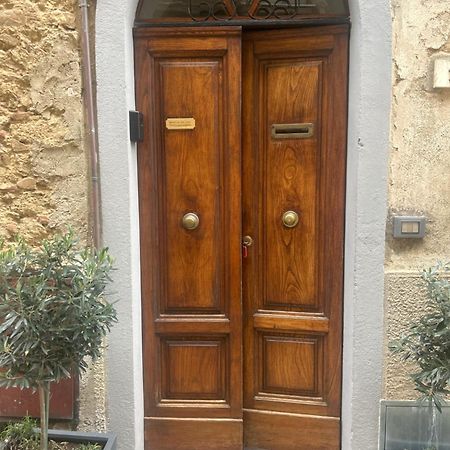 Benvenuti Da Linda E David Apartment Volterra Exterior photo